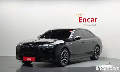 BMW 7 серия, 2025, 9 548 км