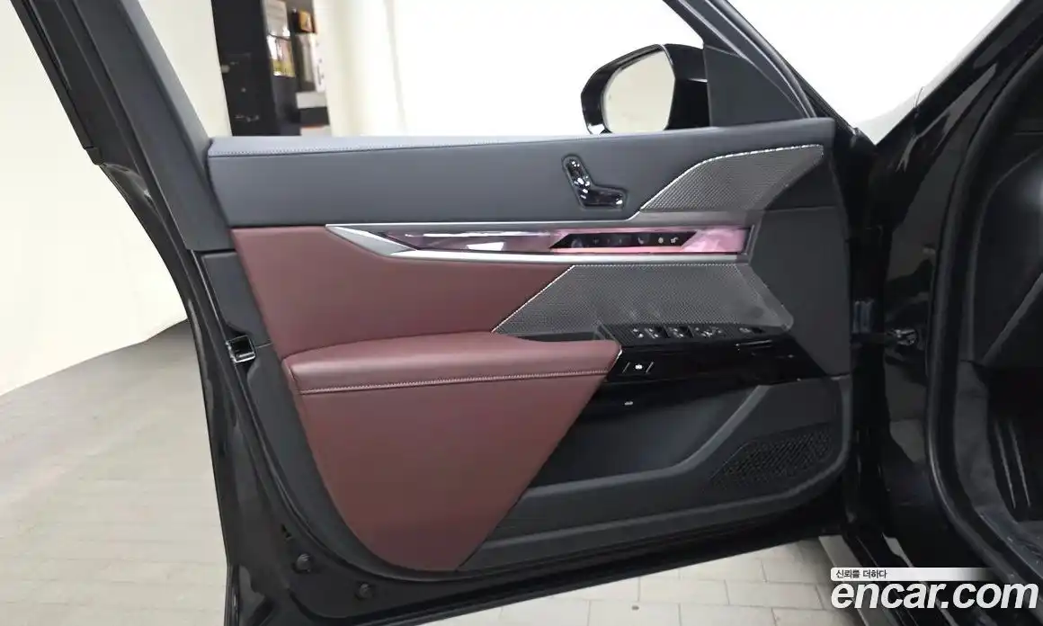 BMW 7 серия 2025 3.0 автомат (гидро), фото 14