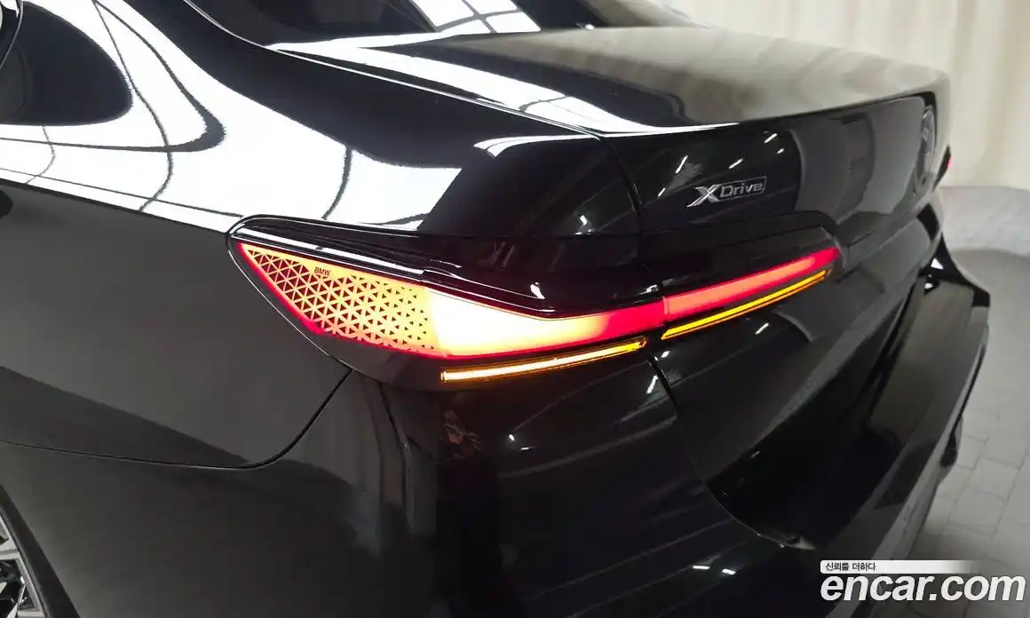 BMW 7 серия 2025 3.0 автомат (гидро), фото 9