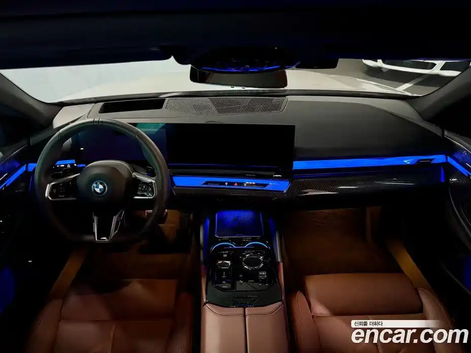 BMW 5 серия 2025 3.0 автомат (гидро), фото 7