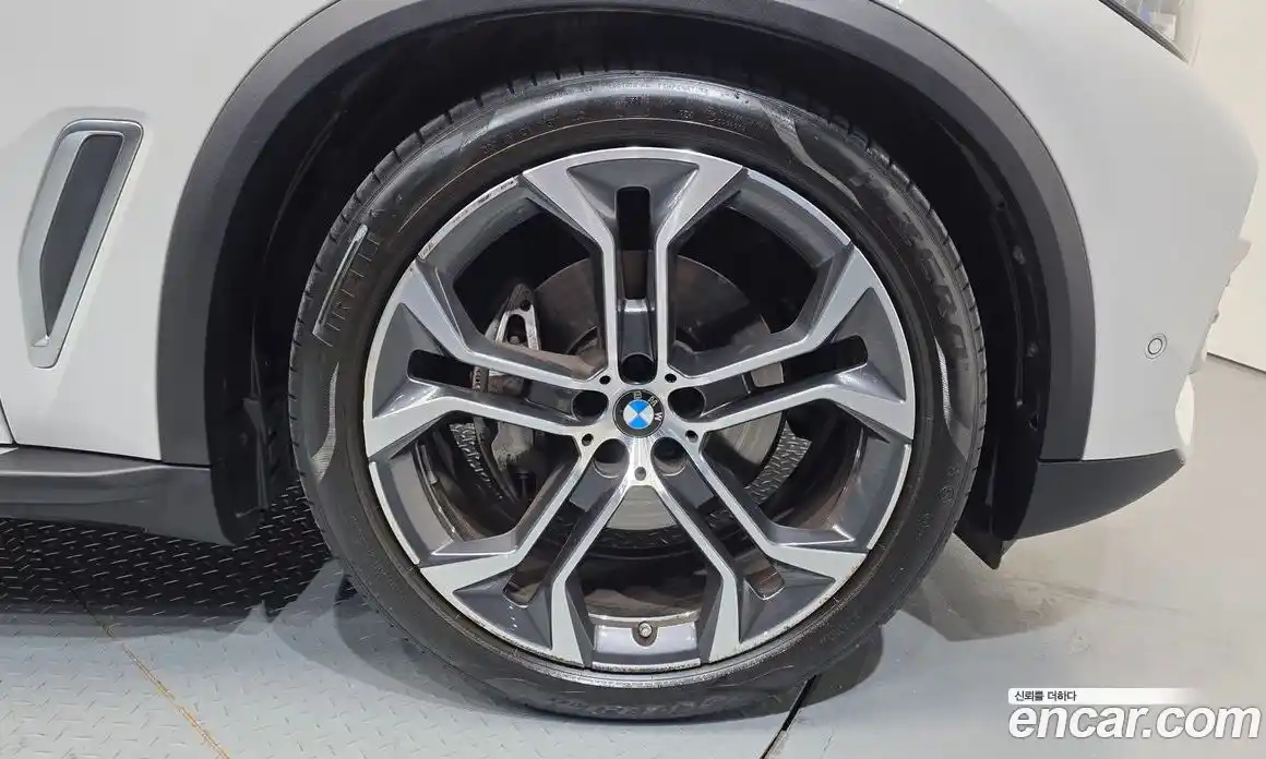 BMW X5 2022 3.0 автомат (гидро), фото 5
