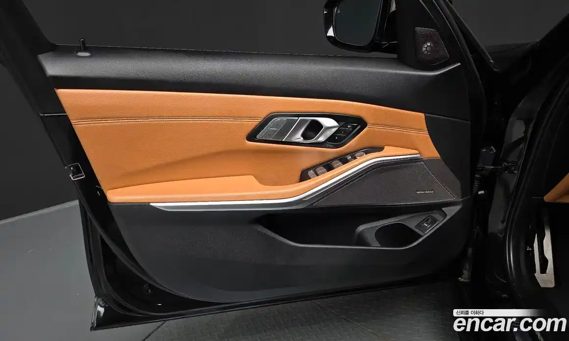 BMW 3 серия 2022 3.0 автомат (гидро), фото 14