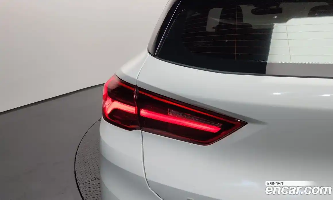 BMW X2 2019 2.0 автомат (гидро), фото 9
