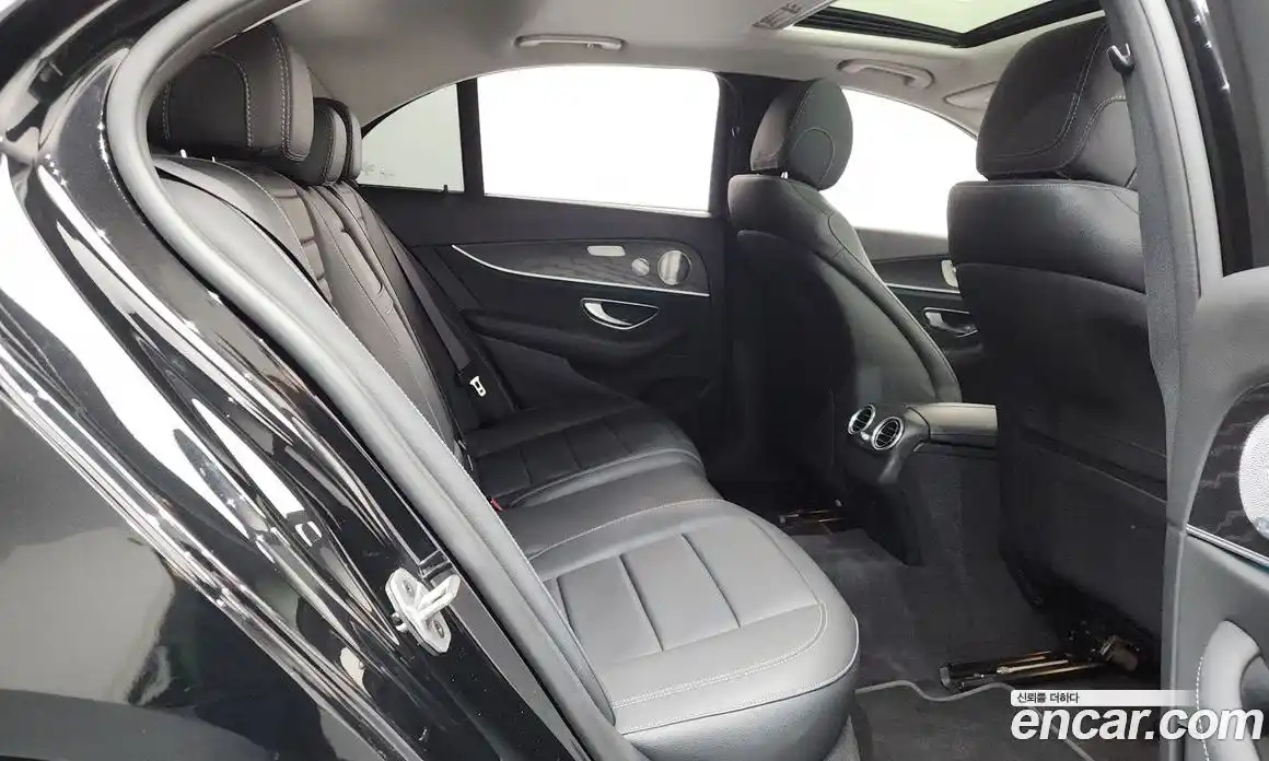 Mercedes-Benz E-Class 2019 2.0 автомат (гидро), фото 11