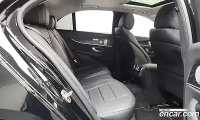 Mercedes-Benz E-Class 2019 2.0 автомат (гидро), миниатюра 11