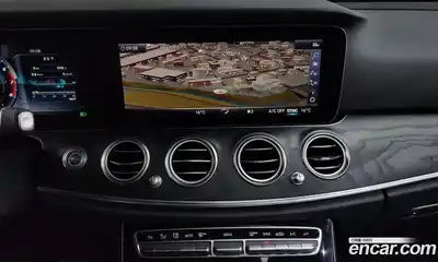 Mercedes-Benz E-Class 2019 2.0 автомат (гидро), миниатюра 12