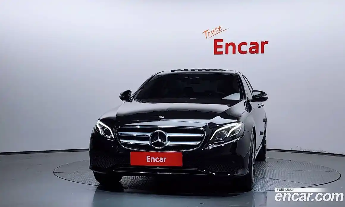 Mercedes-Benz E-Class 2019 2.0 автомат (гидро), фото 3