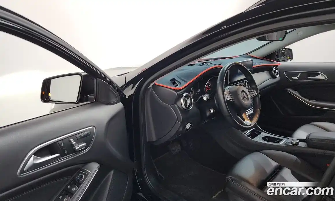 Mercedes-Benz GLA-Class 2019 2.0 гидро, фото 13 Mercedes-Benz GLA-Class 2019 2.0 гидро, фото 13