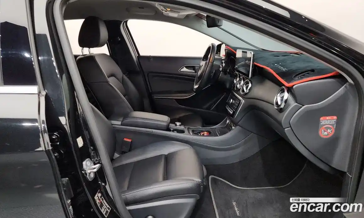 Mercedes-Benz GLA-Class 2019 2.0 гидро, фото 16 Mercedes-Benz GLA-Class 2019 2.0 гидро, фото 16