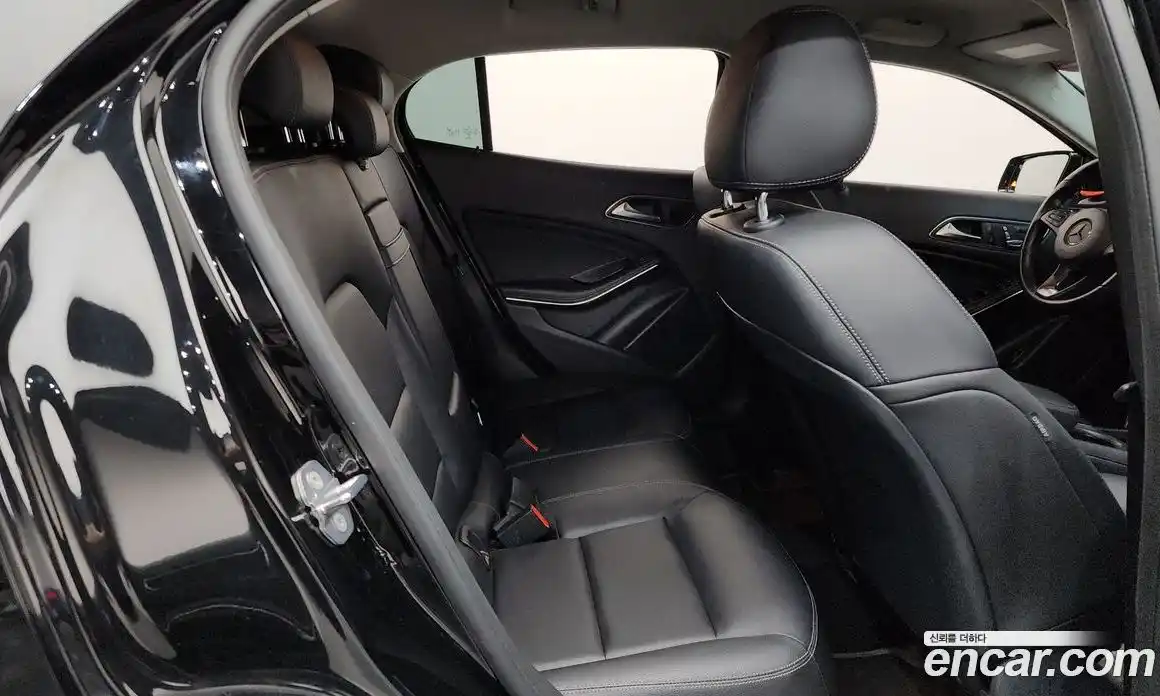 Mercedes-Benz GLA-Class 2019 2.0 гидро, фото 17 Mercedes-Benz GLA-Class 2019 2.0 гидро, фото 17