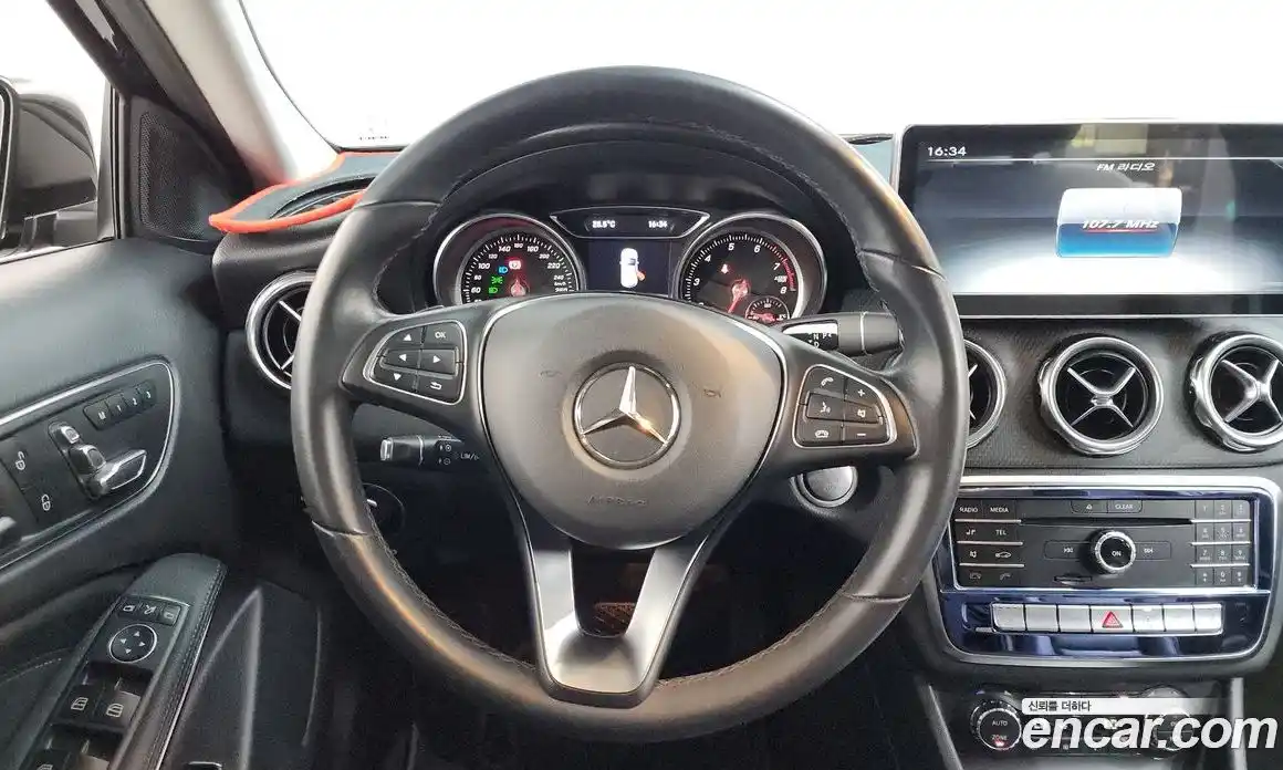 Mercedes-Benz GLA-Class 2019 2.0 гидро, фото 18 Mercedes-Benz GLA-Class 2019 2.0 гидро, фото 18