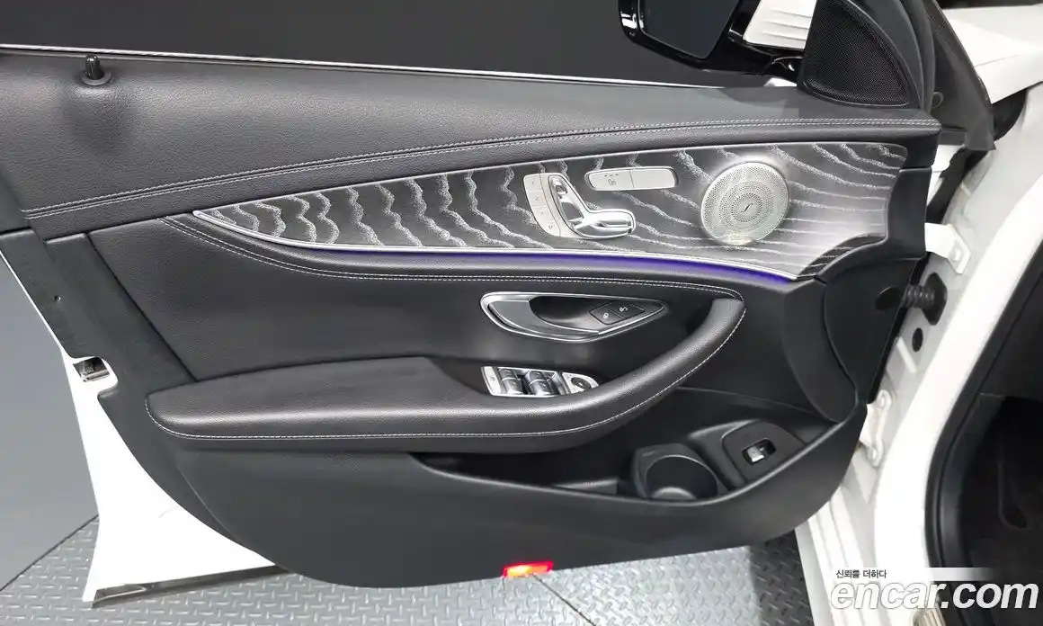 Mercedes-Benz E-Class 2021 2.0 автомат (гидро), фото 14