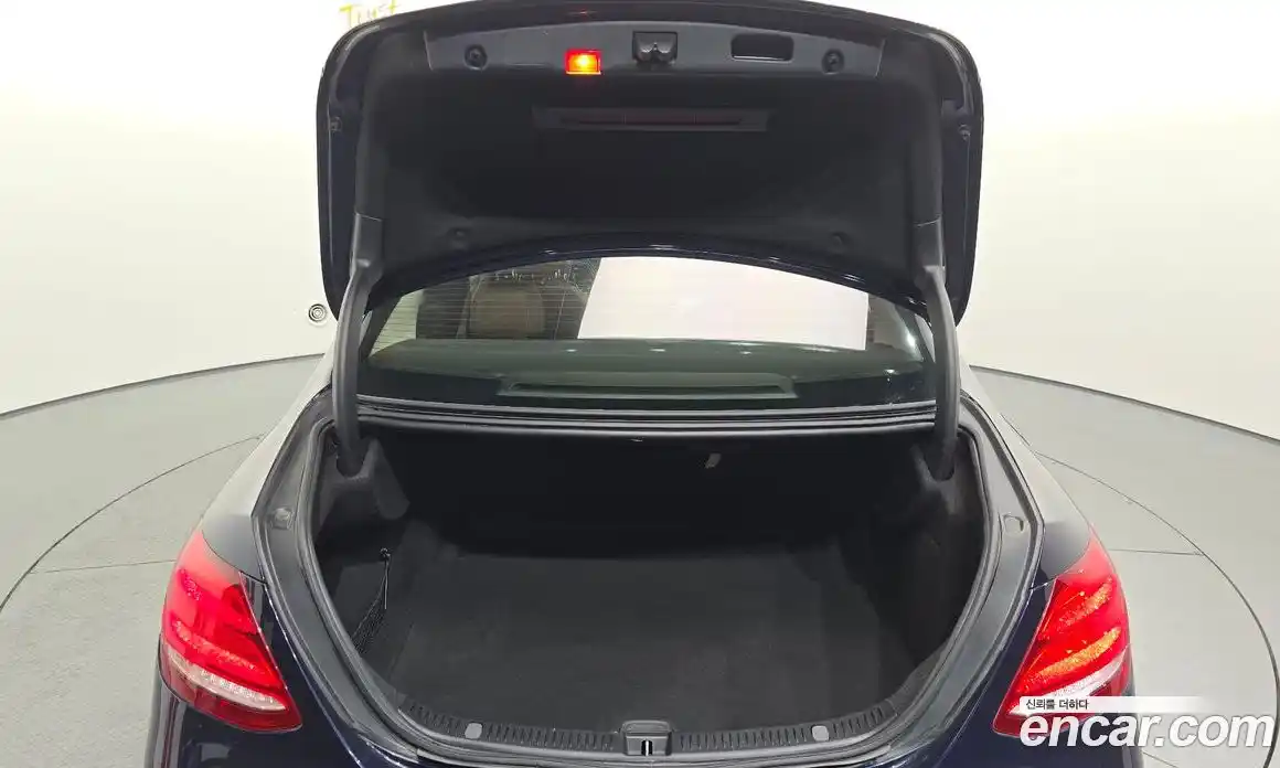 Mercedes-Benz E-Class 2018 2.0 автомат (гидро), фото 17