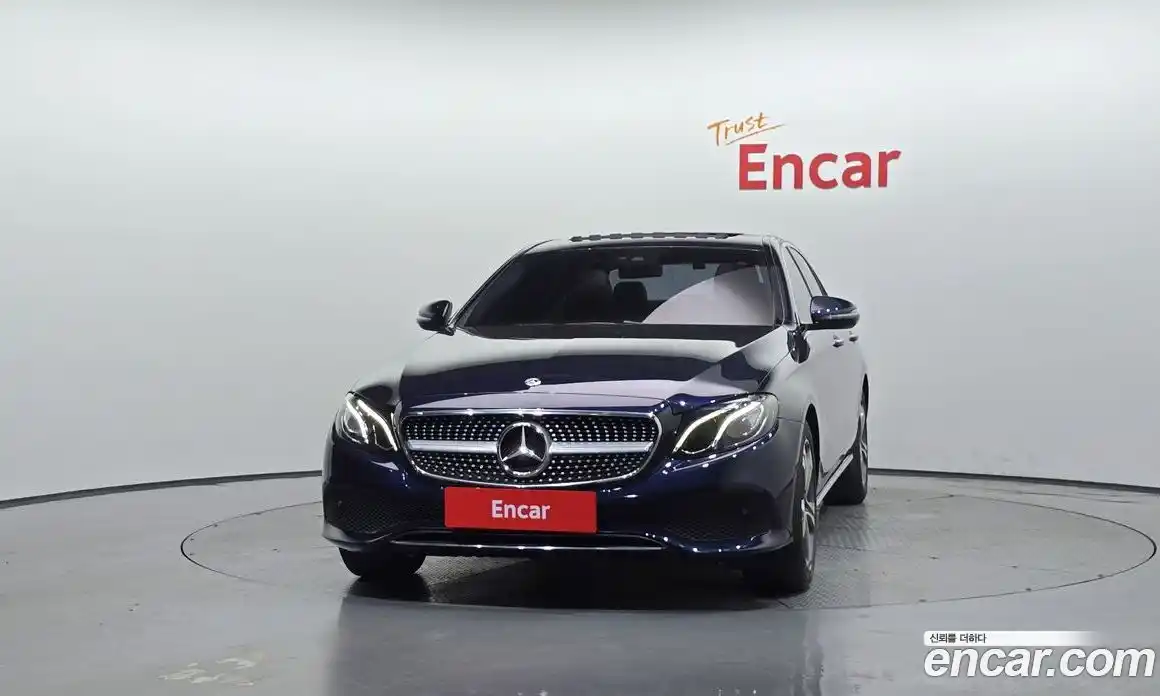Mercedes-Benz E-Class 2018 2.0 автомат (гидро), фото 3