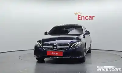 Mercedes-Benz E-Class 2018 2.0 автомат (гидро), миниатюра 3