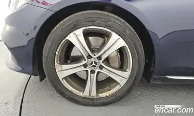 Mercedes-Benz E-Class 2018 2.0 автомат (гидро), миниатюра 5