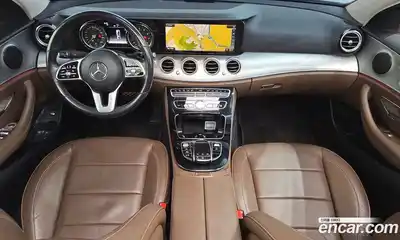 Mercedes-Benz E-Class 2018 2.0 автомат (гидро), миниатюра 7