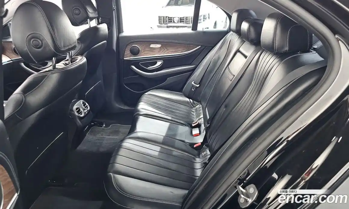 Mercedes-Benz E-Class 2016 1.9 автомат (гидро), фото 28