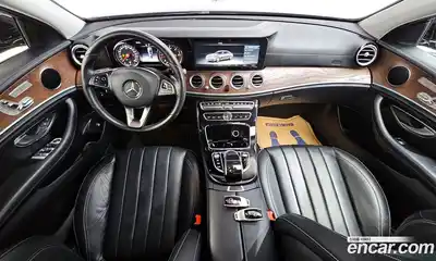 Mercedes-Benz E-Class 2016 1.9 автомат (гидро), миниатюра 9
