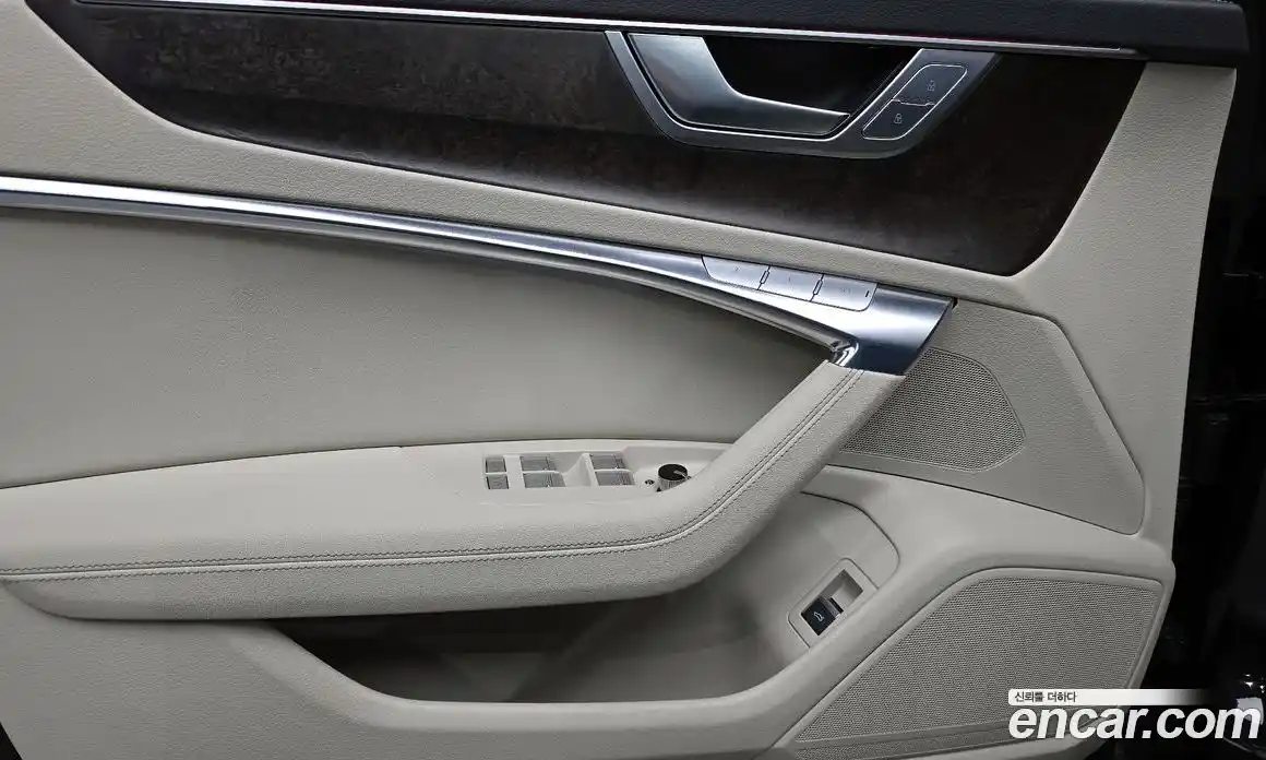 Audi A6 2021 3.0 автомат (гидро), фото 14