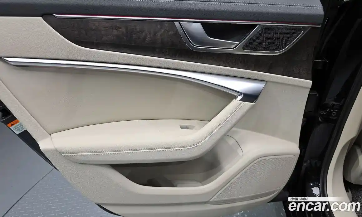 Audi A6 2021 3.0 автомат (гидро), фото 15