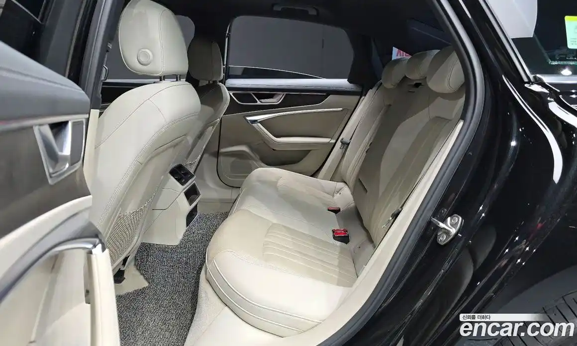 Audi A6 2021 3.0 автомат (гидро), фото 18