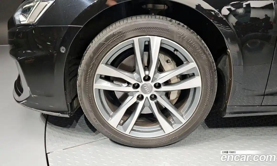 Audi A6 2021 3.0 автомат (гидро), фото 5