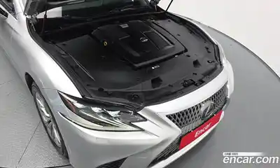 Lexus LS 2018 3.4 автомат (гидро), миниатюра 6 Lexus LS 2018 3.4 автомат (гидро), миниатюра 6