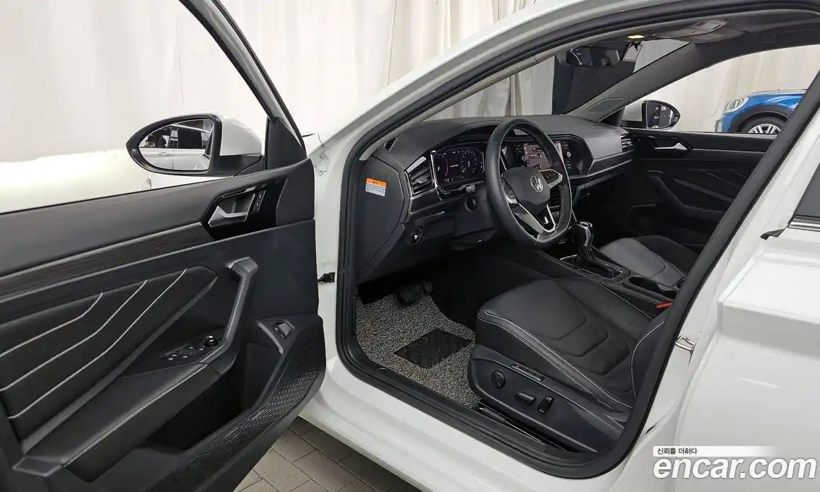 Volkswagen Jetta 2022 1.5 автомат (гидро), фото 13