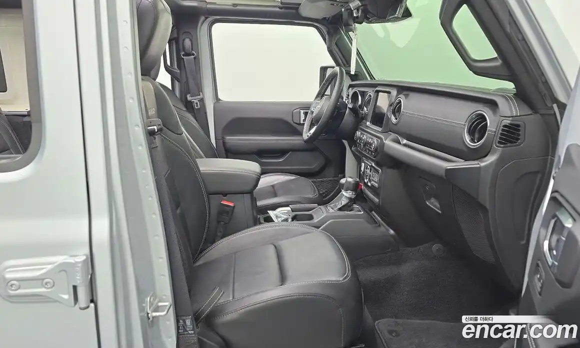 Jeep Wrangler 2022 2.0 автомат (гидро), фото 16