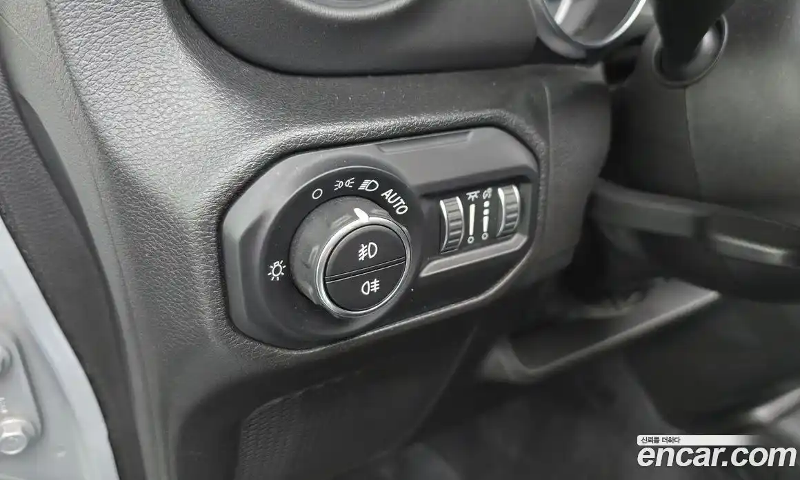 Jeep Wrangler 2022 2.0 автомат (гидро), фото 35