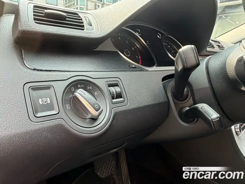 Volkswagen CC 2009 2.0 автомат (гидро), фото 13