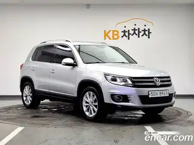 Volkswagen Tiguan 2013 2.0 автомат (гидро), миниатюра 2