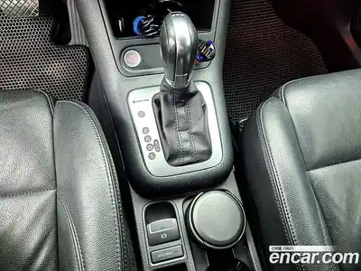 Volkswagen Tiguan 2013 2.0 автомат (гидро), миниатюра 9