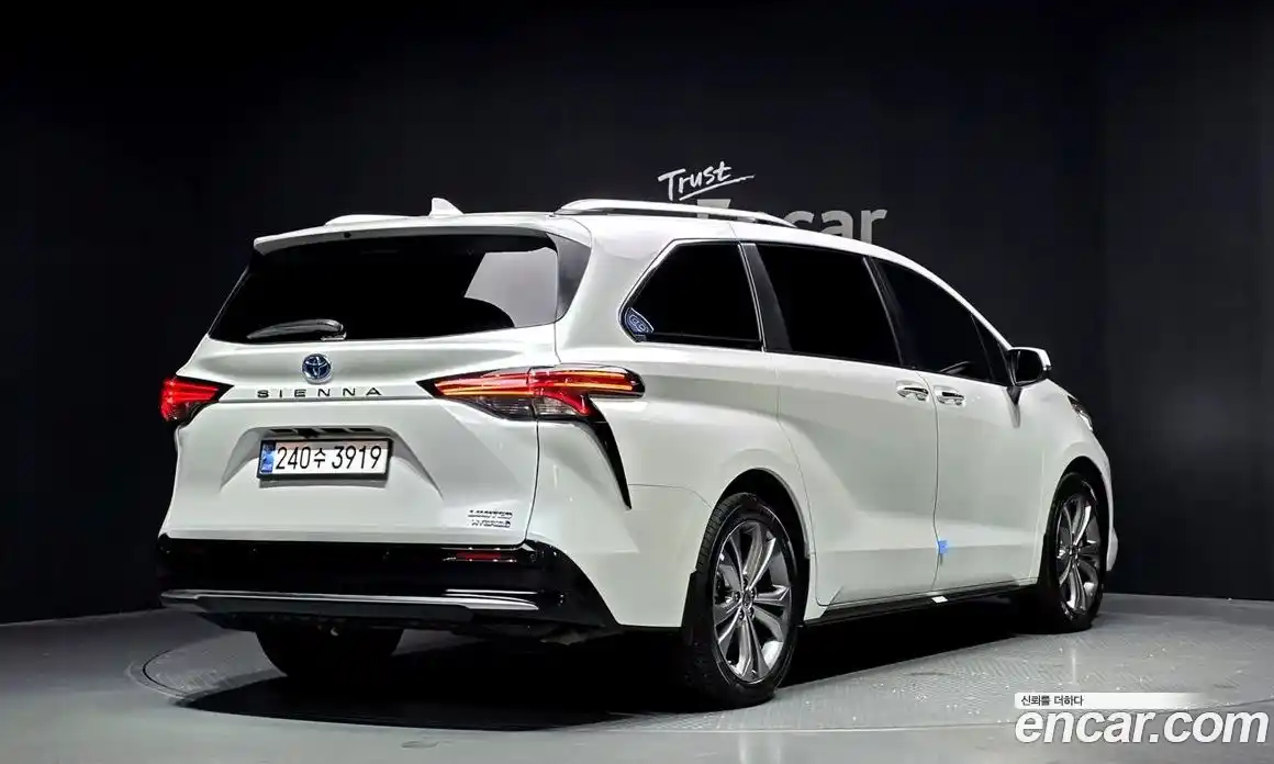 Toyota Sienna 2024 2.5 автомат (гидро), фото 2 Toyota Sienna 2024 2.5 автомат (гидро), фото 2