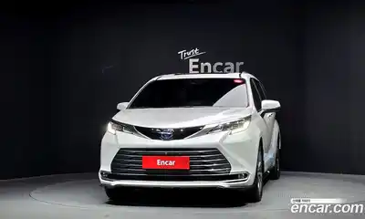 Toyota Sienna 2024 2.5 автомат (гидро), миниатюра 3 Toyota Sienna 2024 2.5 автомат (гидро), миниатюра 3