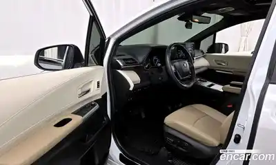 Toyota Sienna 2024 2.5 автомат (гидро), миниатюра 8 Toyota Sienna 2024 2.5 автомат (гидро), миниатюра 8