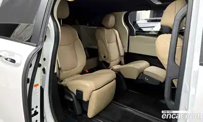 Toyota Sienna 2024 2.5 автомат (гидро), миниатюра 9 Toyota Sienna 2024 2.5 автомат (гидро), миниатюра 9