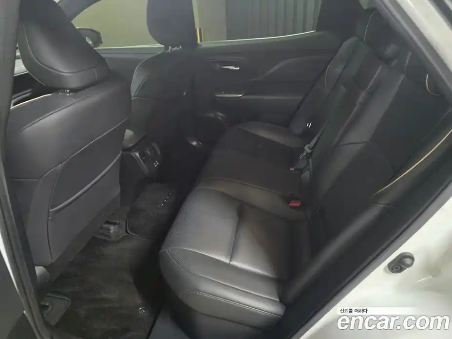 Toyota Crown 2023 2.5 автомат (гидро), фото 10 Toyota Crown 2023 2.5 автомат (гидро), фото 10