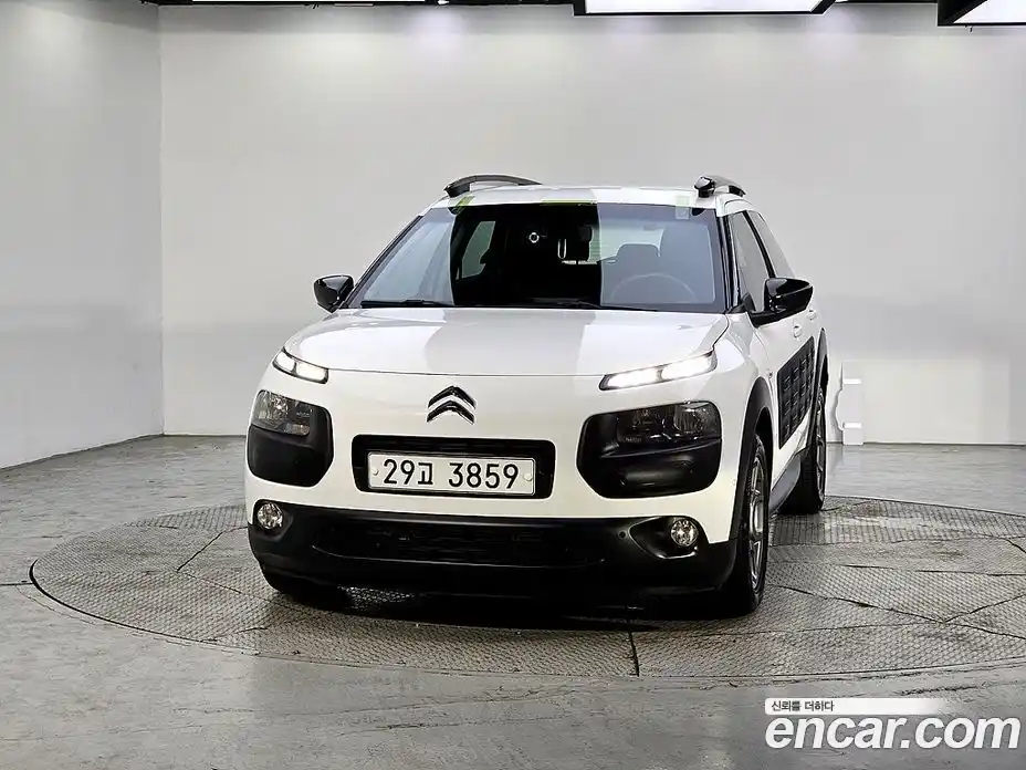 Citroen C4 Cactus 2018 1.6 автомат (гидро), фото 3 Citroen C4 Cactus 2018 1.6 автомат (гидро), фото 3