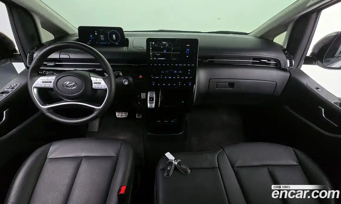 Hyundai Staria 2022 2.2 автомат (гидро), фото 7