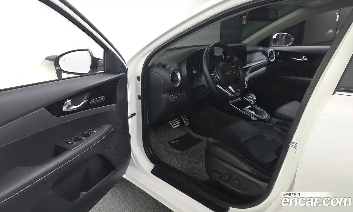 Kia K3 2024 1.6 автомат (гидро), фото 10