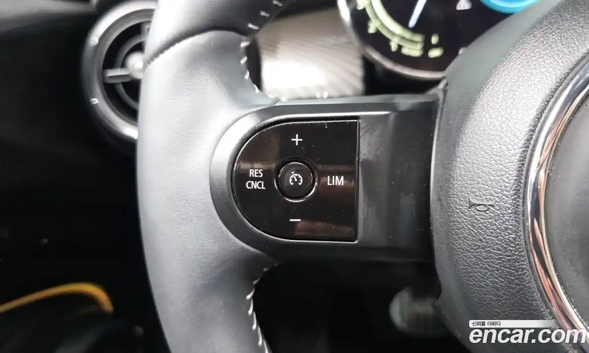 Mini Cooper 2023 2.0 автомат (гидро), фото 18