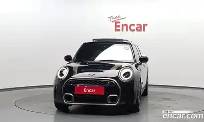 Mini Cooper 2023 2.0 автомат (гидро), миниатюра 3