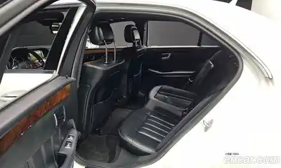 Mercedes-Benz E-Class 2016 3.5 гидро, миниатюра 11 Mercedes-Benz E-Class 2016 3.5 гидро, миниатюра 11
