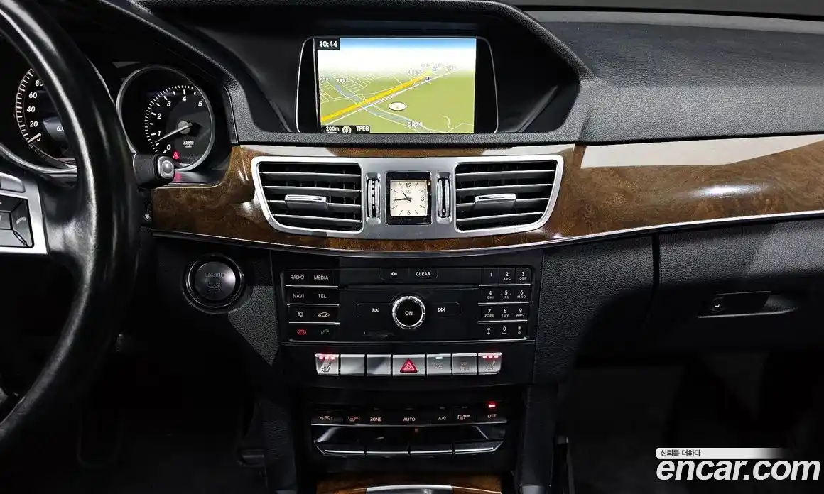 Mercedes-Benz E-Class 2016 3.5 гидро, фото 14 Mercedes-Benz E-Class 2016 3.5 гидро, фото 14
