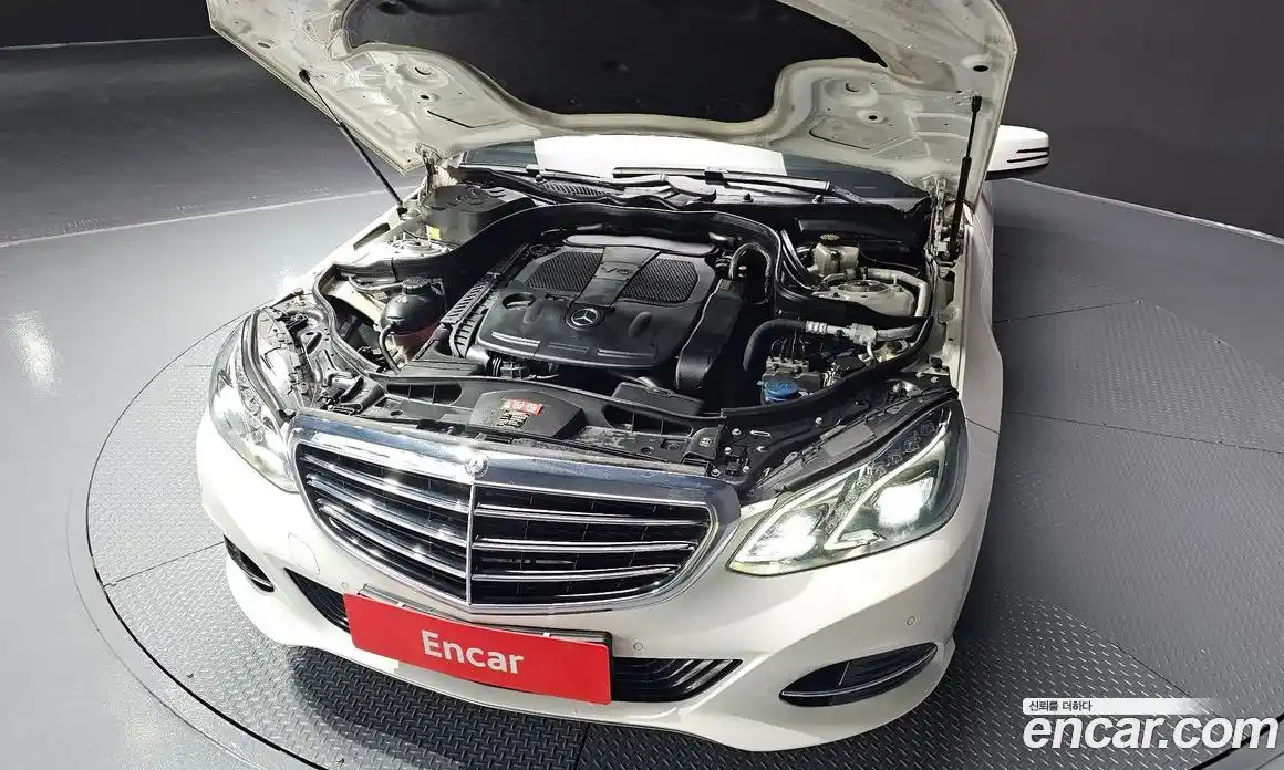 Mercedes-Benz E-Class 2016 3.5 гидро, фото 6 Mercedes-Benz E-Class 2016 3.5 гидро, фото 6