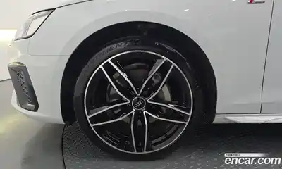Audi A4 2020 2.0 автомат (гидро), миниатюра 4