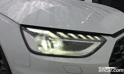 Audi A4 2020 2.0 автомат (гидро), миниатюра 7