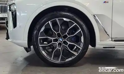 BMW X7 2025 3.0 автомат (гидро), миниатюра 5